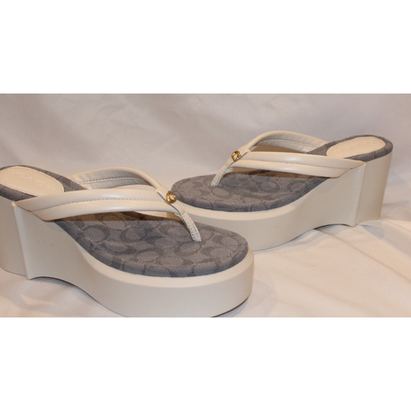 COACH SIGNATURE JACQUARD FRANKI THONG FLIP FLOP SANDALS NIB CHALK - Picture 2 of 6